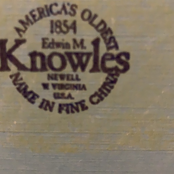 MOTHER DAUGHTER Plate!!!Edna Hibel NEW IN BOX !!Tammy and Kaiser Jo -BEAUTIFUL - Picture 3 of 6